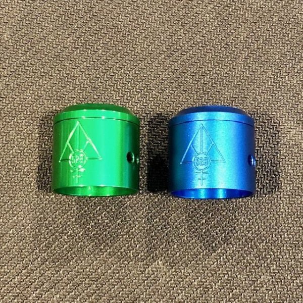 画像1: 【RDA PARTS】 528 CUSTOM VAPES / GOON Colored Caps (1)